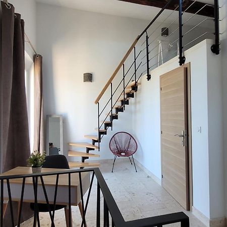 Appartement Dans Mas Provencal Arlés Exterior foto