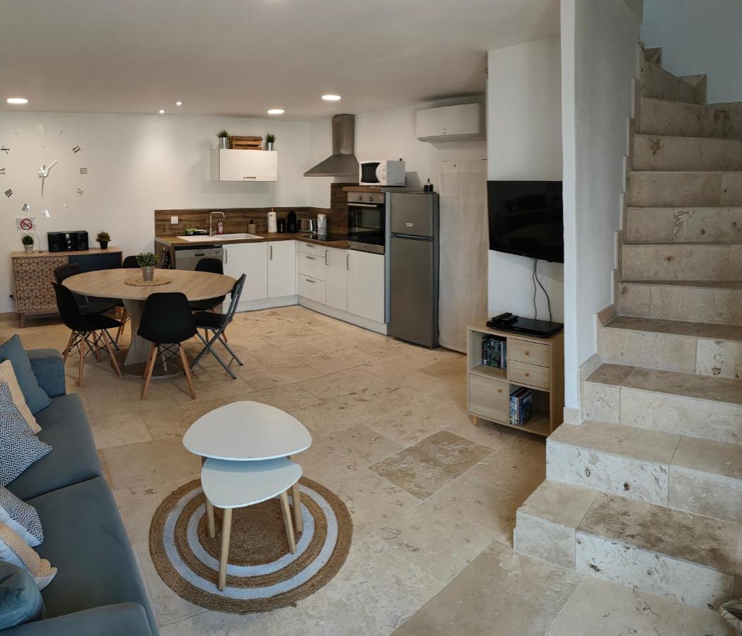 Appartement Dans Mas Provencal Arlés Exterior foto